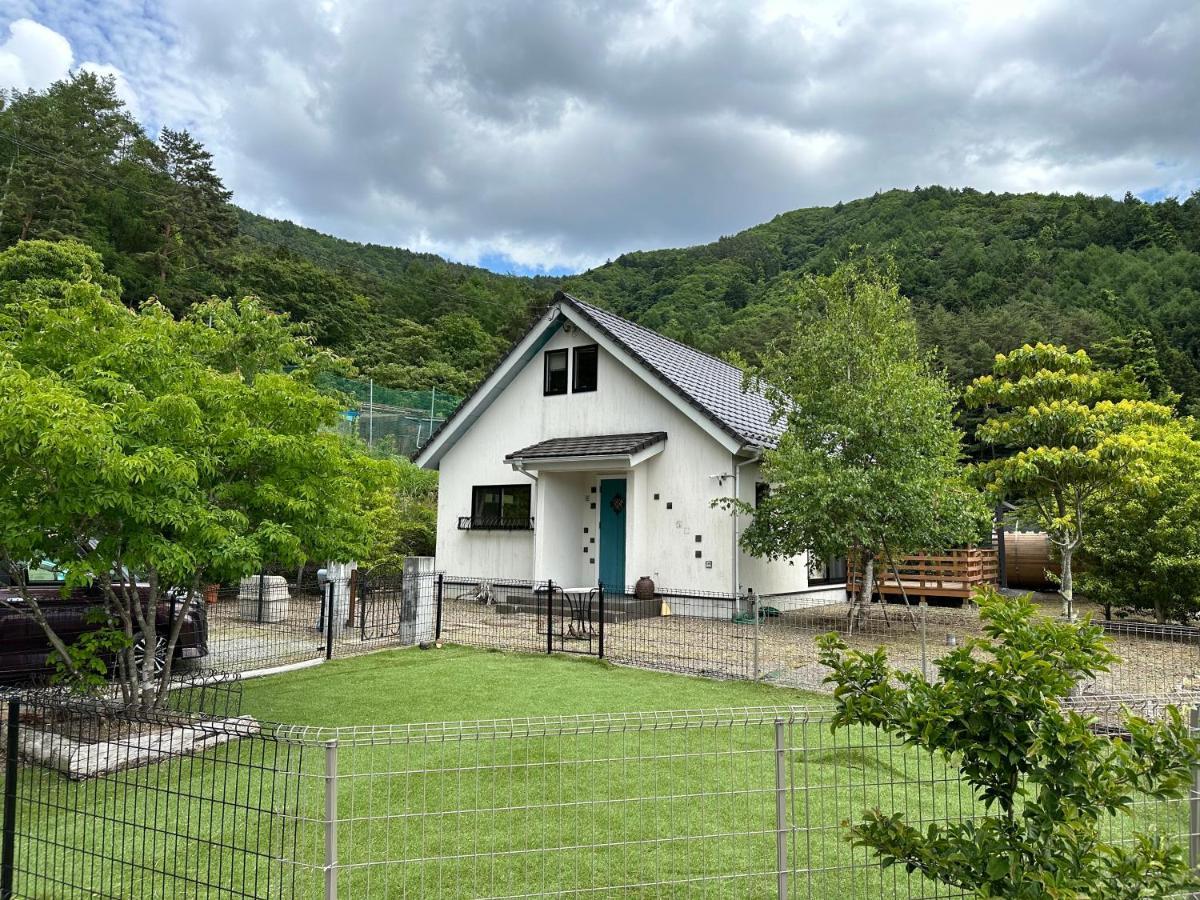 Tocoro. Mt. Fuji Mutsuki Villa Fujikawaguchiko Bagian luar foto